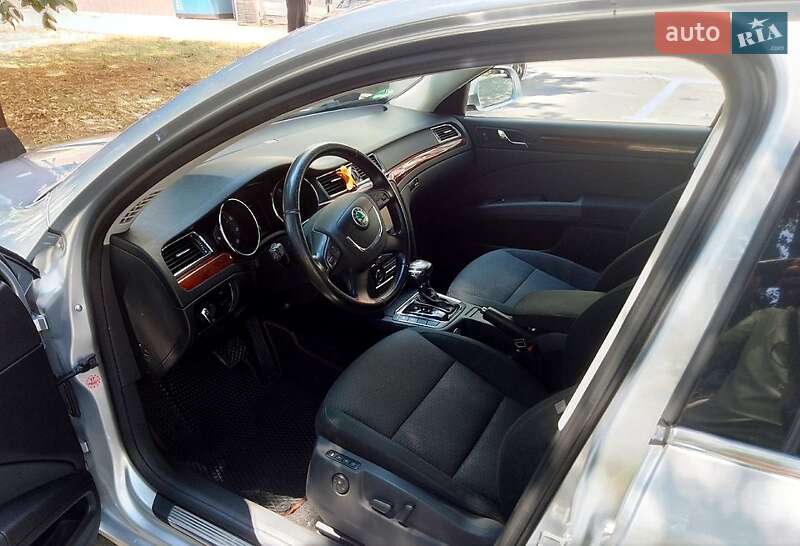 Лифтбек Skoda Superb 2009 в Одессе