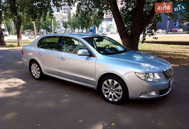 Лифтбек Skoda Superb 2009 в Одессе
