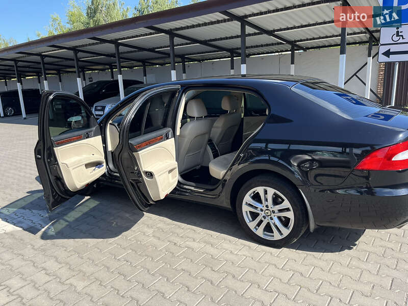 Ліфтбек Skoda Superb 2012 в Шептицькому