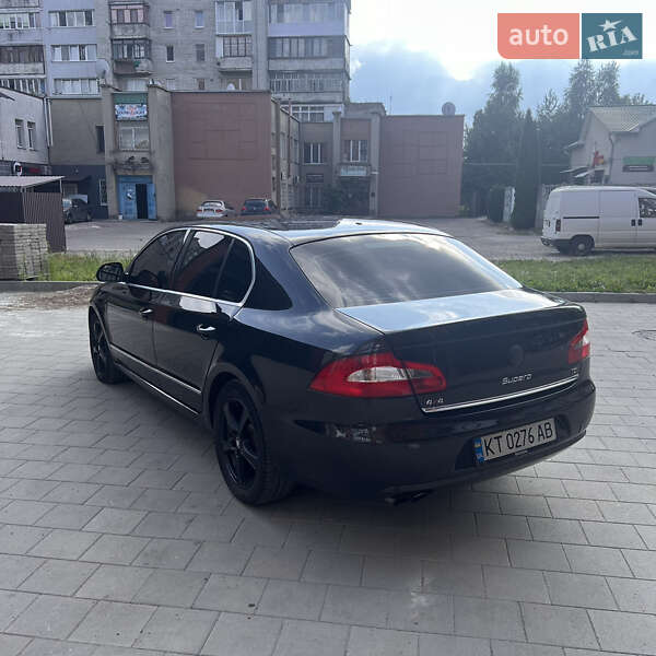 Лифтбек Skoda Superb 2011 в Калуше