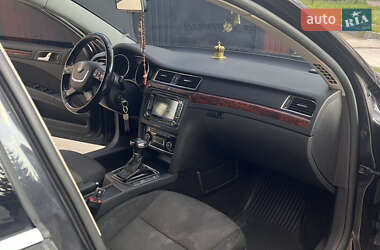Лифтбек Skoda Superb 2011 в 