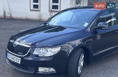 Skoda Superb 2011