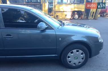 Лифтбек Skoda Superb 2008 в 