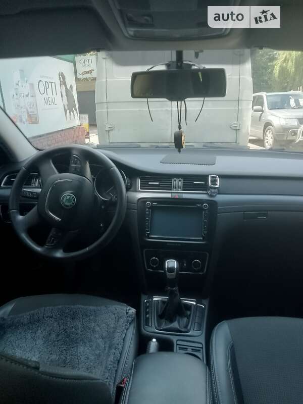 Лифтбек Skoda Superb 2011 в Тернополе