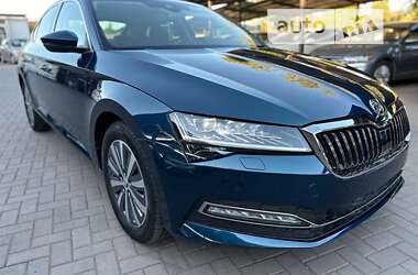 Лифтбек Skoda Superb 2023 в Кривом Роге