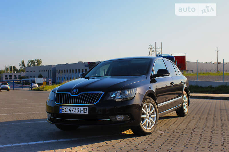 Лифтбек Skoda Superb 2013 в Львове