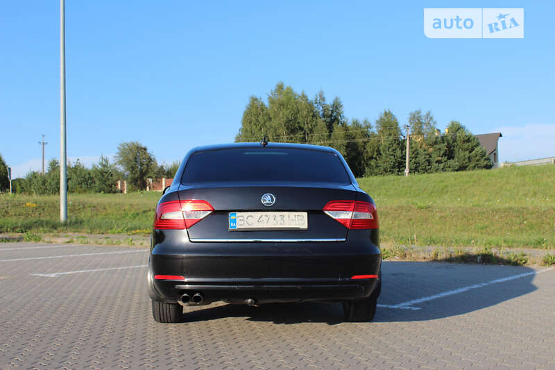 Лифтбек Skoda Superb 2013 в Львове