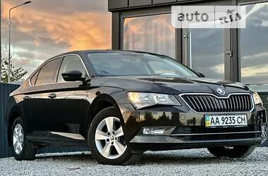 Лифтбек Skoda Superb 2017 в Тернополе