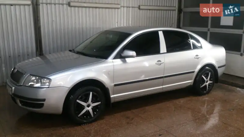 Skoda Superb 2006