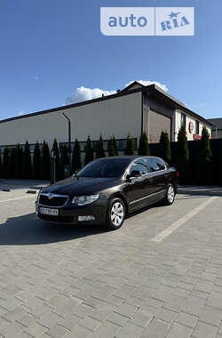 Лифтбек Skoda Superb 2012 в Каменец-Подольском