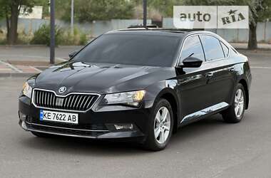 Лифтбек Skoda Superb 2015 в Днепре