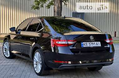 Лифтбек Skoda Superb 2017 в Днепре