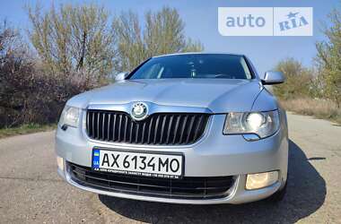 Лифтбек Skoda Superb 2009 в Балаклее