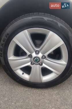 Лифтбек Skoda Superb 2006 в 