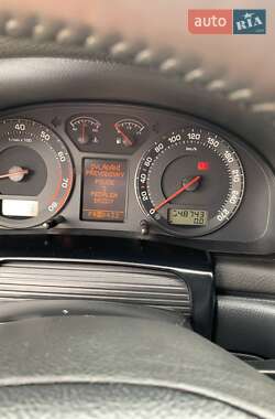 Лифтбек Skoda Superb 2003 в 