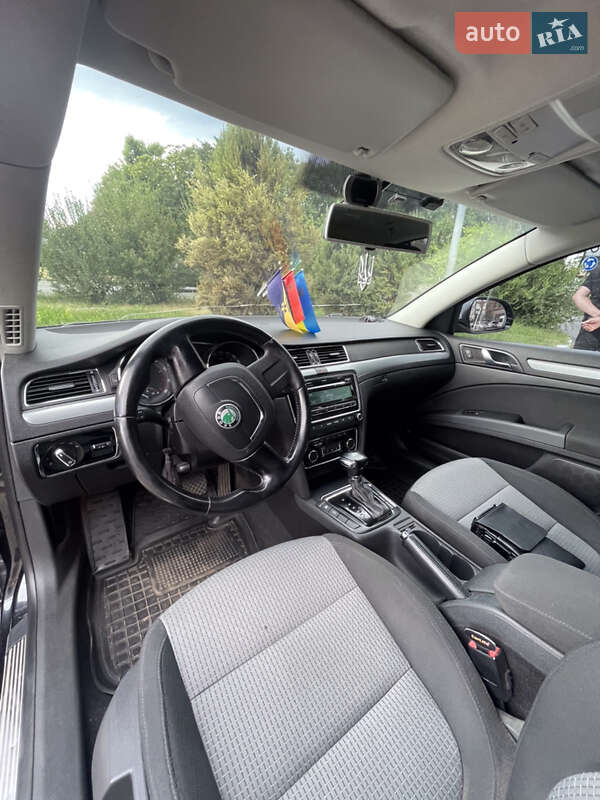 Лифтбек Skoda Superb 2008 в Днепре