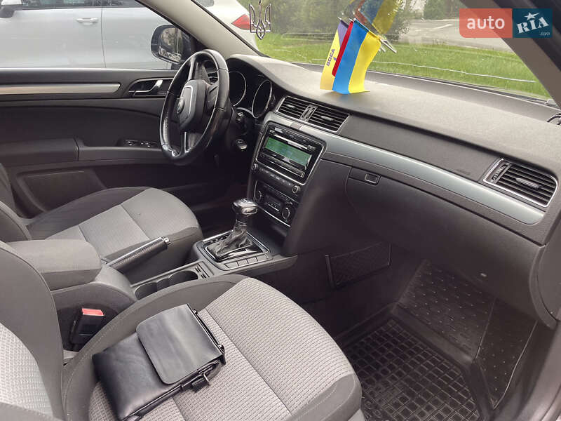 Лифтбек Skoda Superb 2008 в Днепре