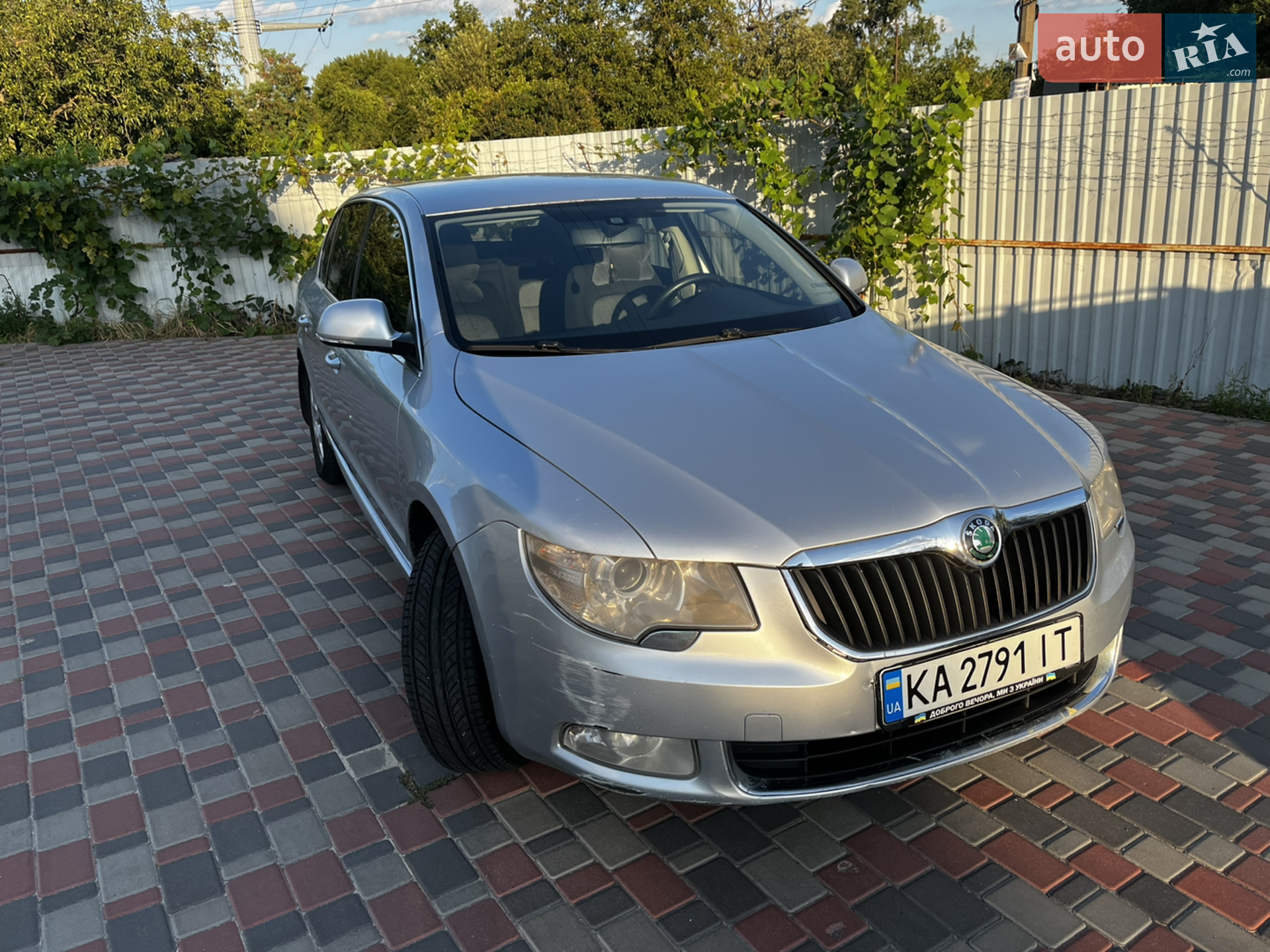 2010 Skoda Superb - мініатюра 2