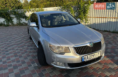 Лифтбек Skoda Superb 2010 в 