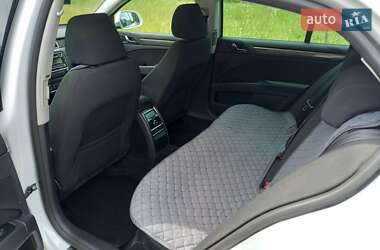 Лифтбек Skoda Superb 2015 в 