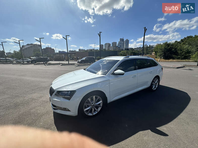Универсал Skoda Superb 2017 в Днепре