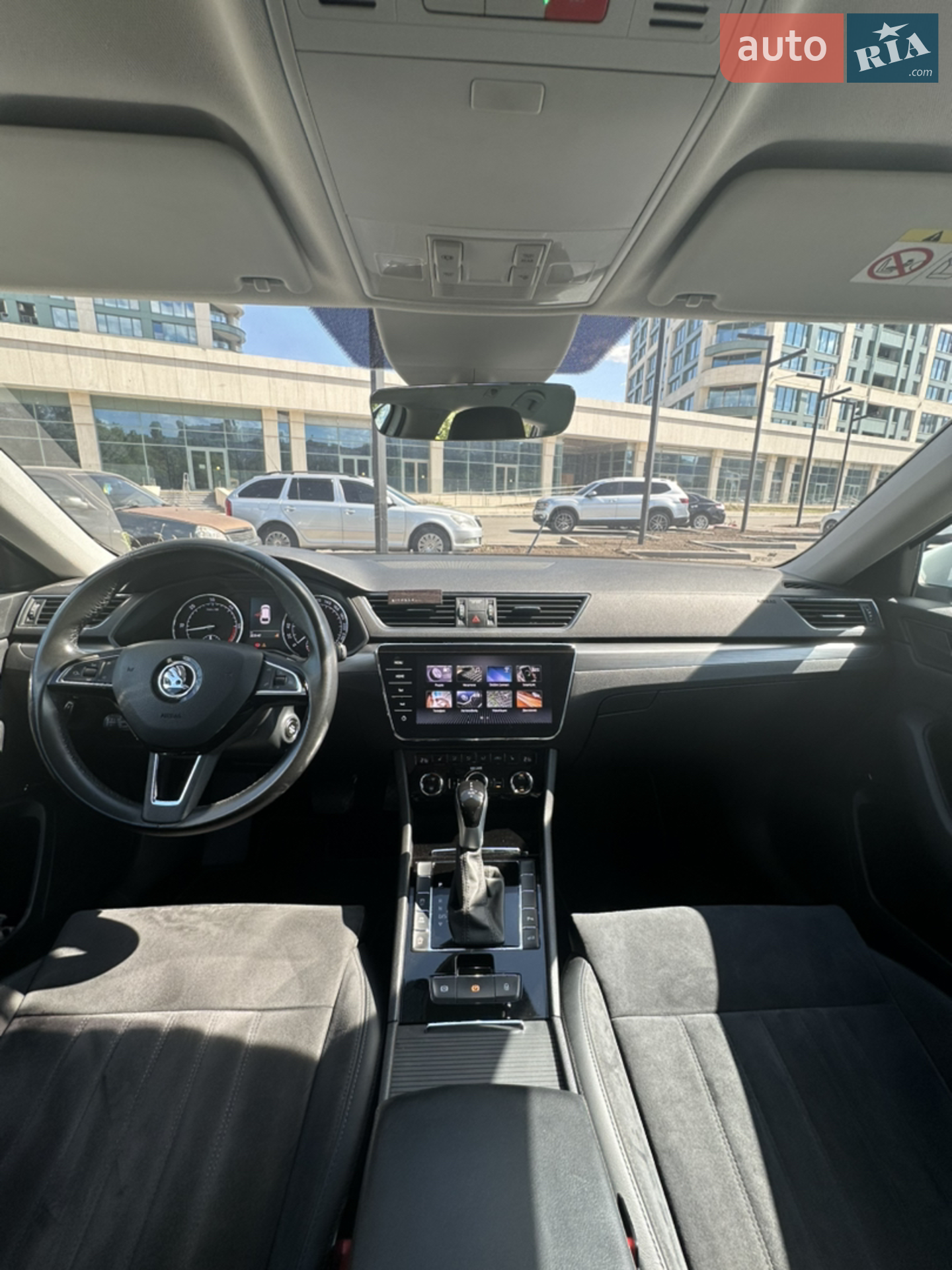 2017 Skoda Superb - мініатюра 14