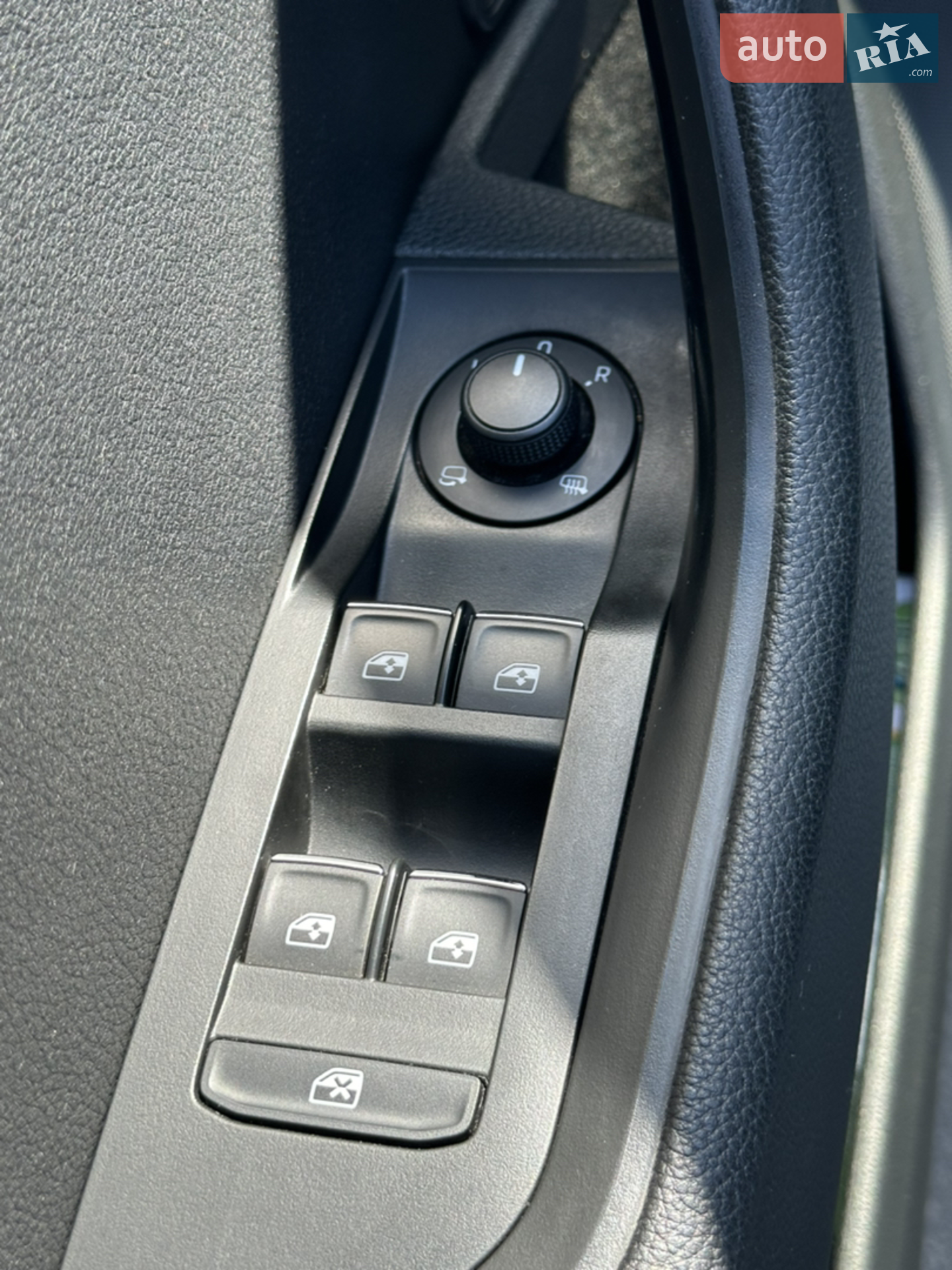 2017 Skoda Superb - мініатюра 23