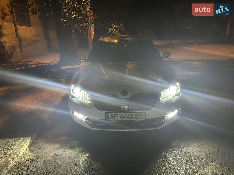 Универсал Skoda Superb 2017 в Днепре