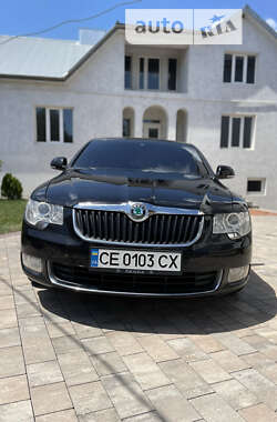 Лифтбек Skoda Superb 2011 в Черновцах