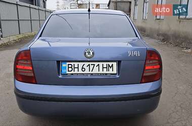 Лифтбек Skoda Superb 2006 в Сарате