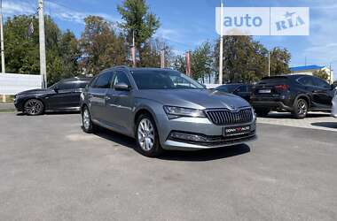 Универсал Skoda Superb 2020 в Виннице