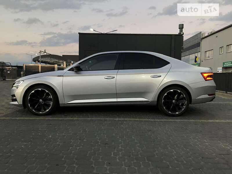 Лифтбек Skoda Superb 2020 в Мукачево