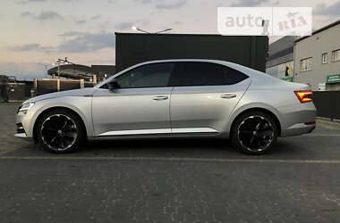 Лифтбек Skoda Superb 2020 в 