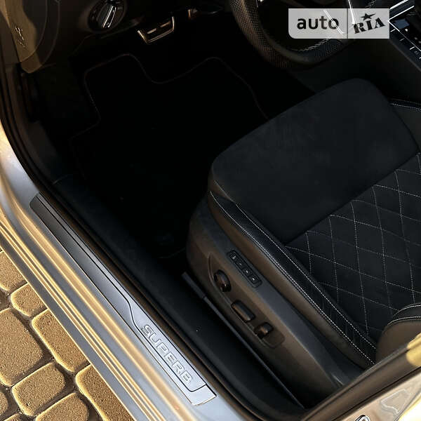 Лифтбек Skoda Superb 2020 в Мукачево