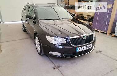 Skoda Superb 2011