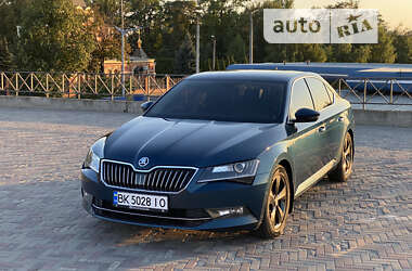 Лифтбек Skoda Superb 2016 в Харькове