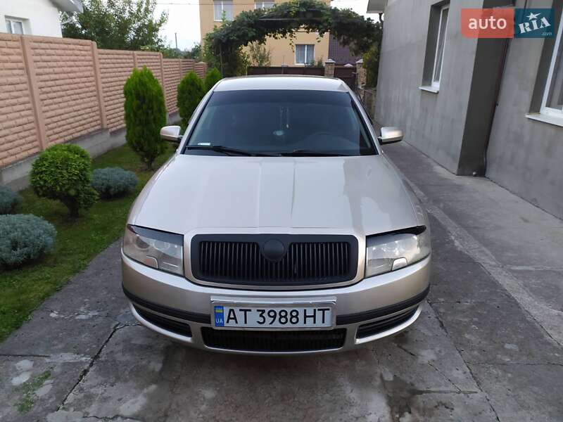 Ліфтбек Skoda Superb 2003 в Івано-Франківську