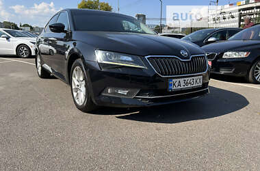 Лифтбек Skoda Superb 2016 в Киеве