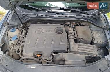 Лифтбек Skoda Superb 2011 в 