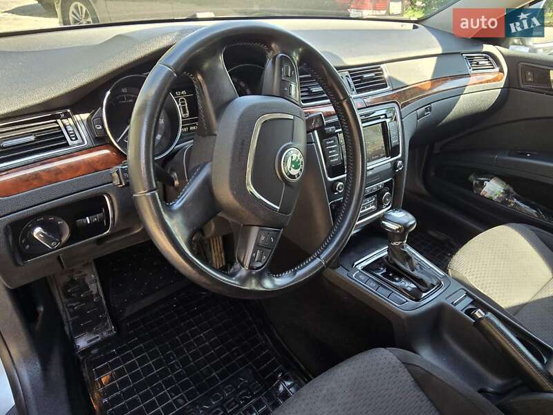 Универсал Skoda Superb 2012 в Киеве
