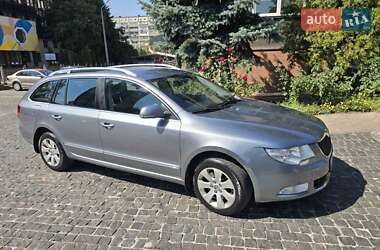 Универсал Skoda Superb 2012 в 