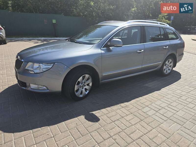 Универсал Skoda Superb 2012 в Киеве
