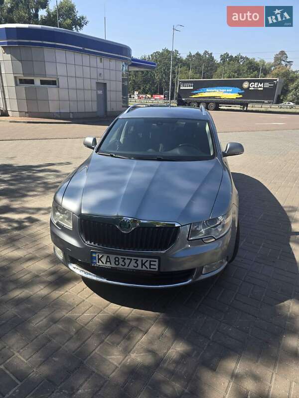 Универсал Skoda Superb 2012 в Киеве