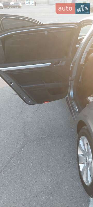 Лифтбек Skoda Superb 2011 в Виннице