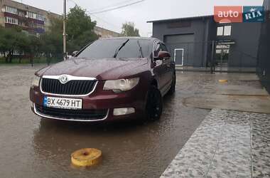 Лифтбек Skoda Superb 2012 в 