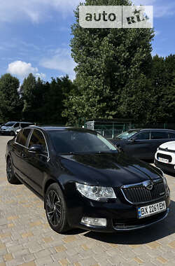 Ліфтбек Skoda Superb 2011 в Хмельницькому