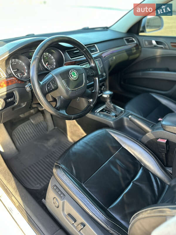 Ліфтбек Skoda Superb 2008 в Чернівцях