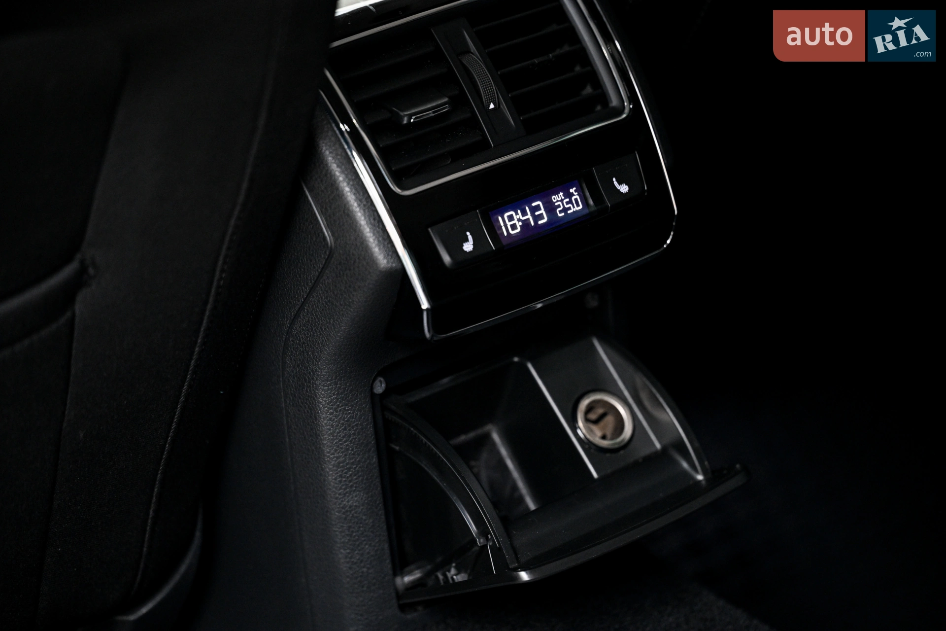 2016 Skoda Superb - мініатюра 23