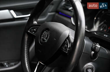 Лифтбек Skoda Superb 2016 в 