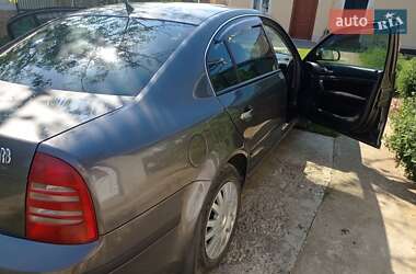 Лифтбек Skoda Superb 2005 в Снятине